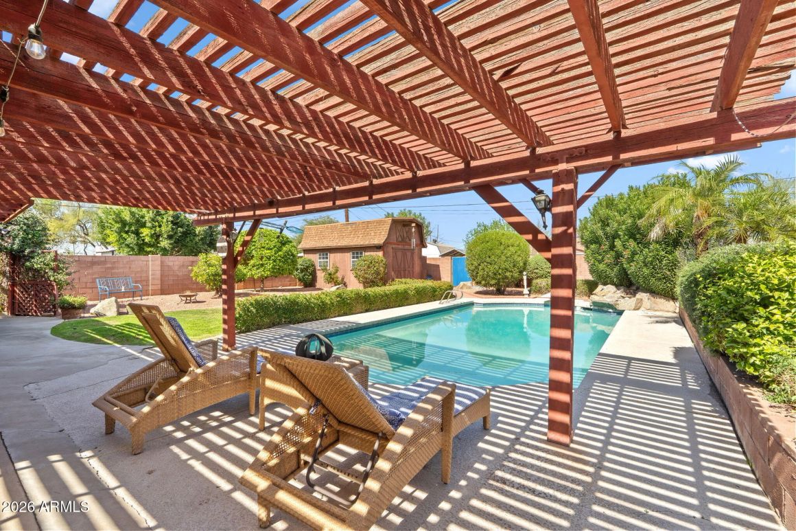 Property represented by Blondie Realtor: 1936 W Clarendon Ave, Phoenix, AZ 85015