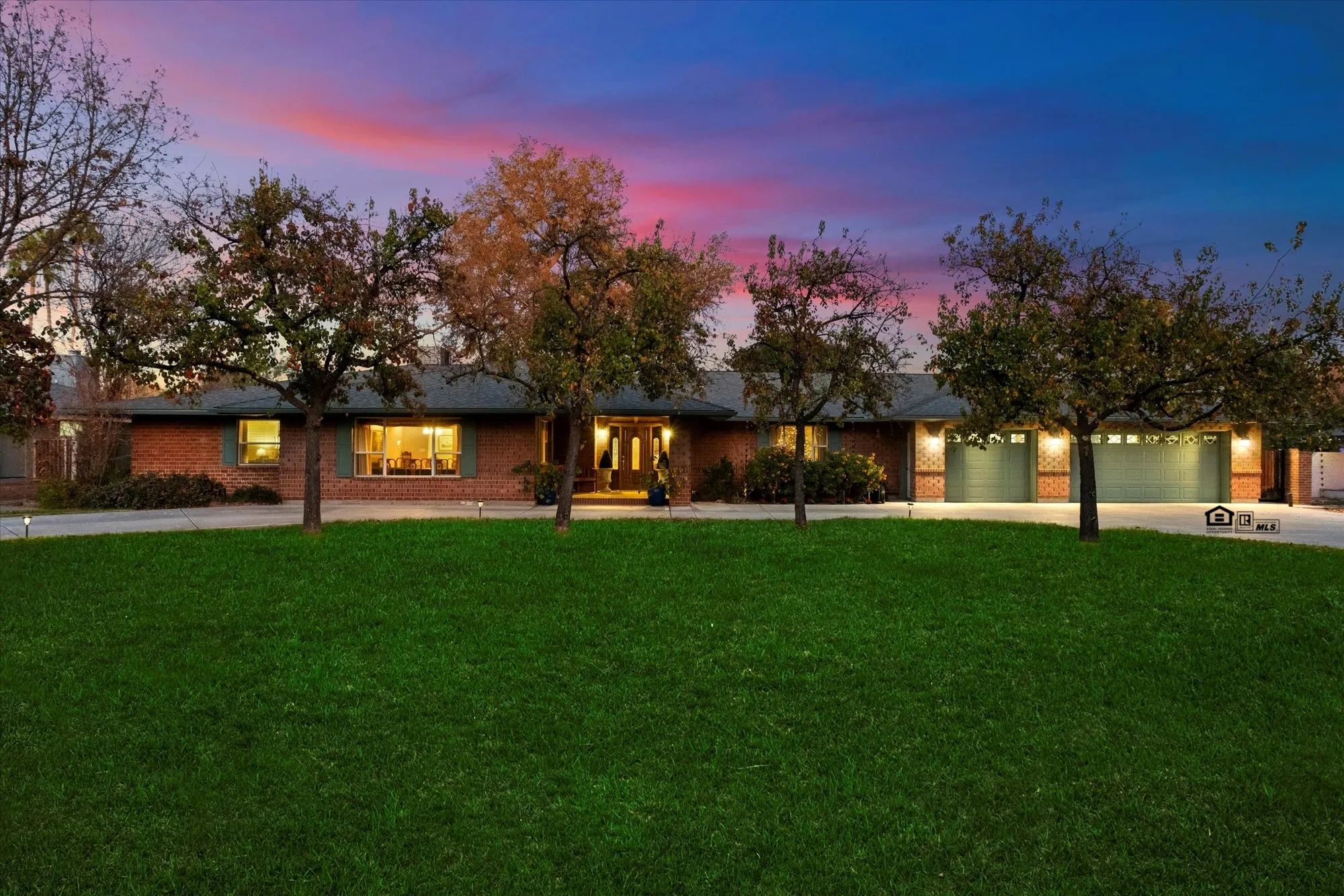 Tree-lined North Central Phoenix home illustrating the corridor’s established residential character